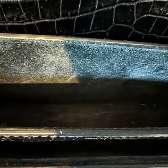 Yves Saint Laurent Sunset Black Croc-Embossed Shoulder Bag - Picture 9 of 16